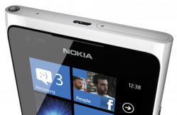 Nokia slashes the Lumia 900 price by 50%, now $49.99