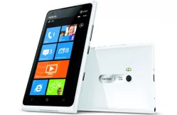 Nokia rolls out Windows Phone update for Lumia 900 users in US and Canada