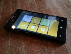 Alcatel One Touch View surfaces with Windows Phone 7.8