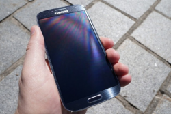 Samsung Galaxy S4 Facing Delays Due to High Demand