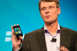 RIM: BlackBerry 10 OS "can be licensed"